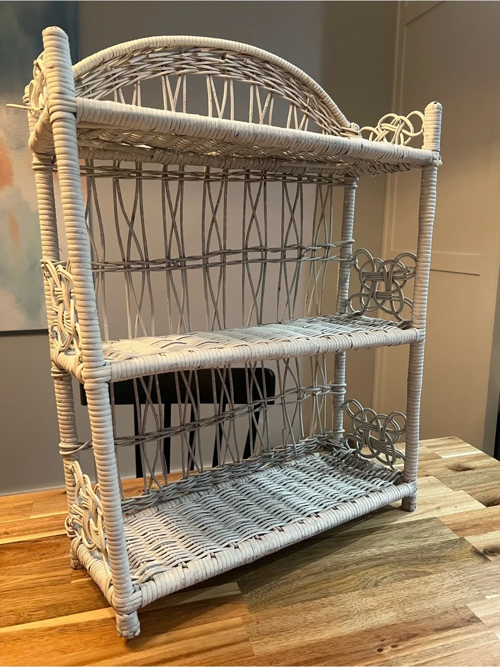 Vintage White Wicker 3-Tier Shelf
